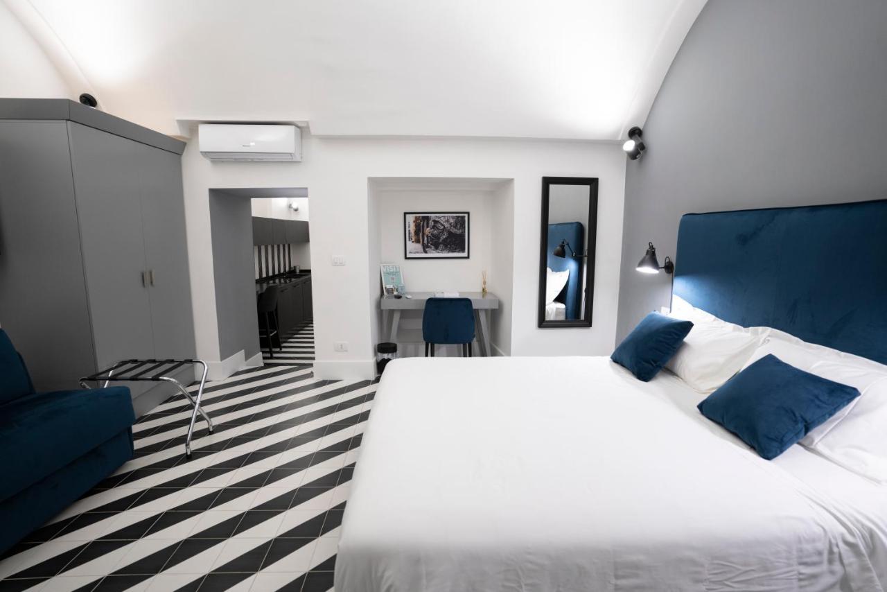 Pulcinella Suite Naples Exterior photo